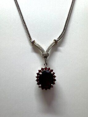 Vintage SAL Swavorski Sterling Silver Necklace With Garnet Pendant & Lobster Cla